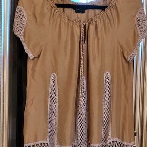 BCBG MAXAZRIA SILK BLOUSE